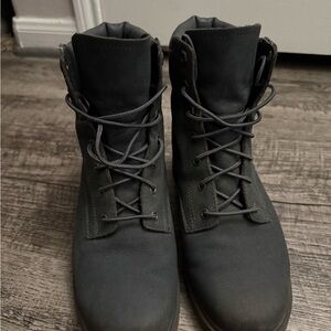 Timberland Gray Suede Boots Size 7